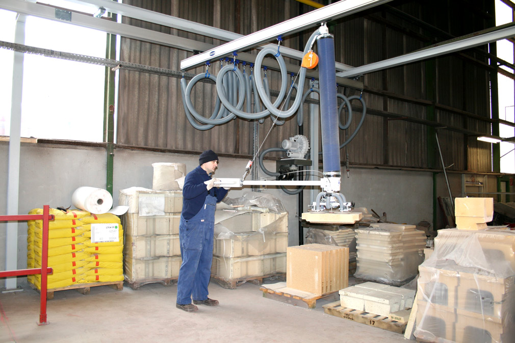 Vacuum lifter stone slab