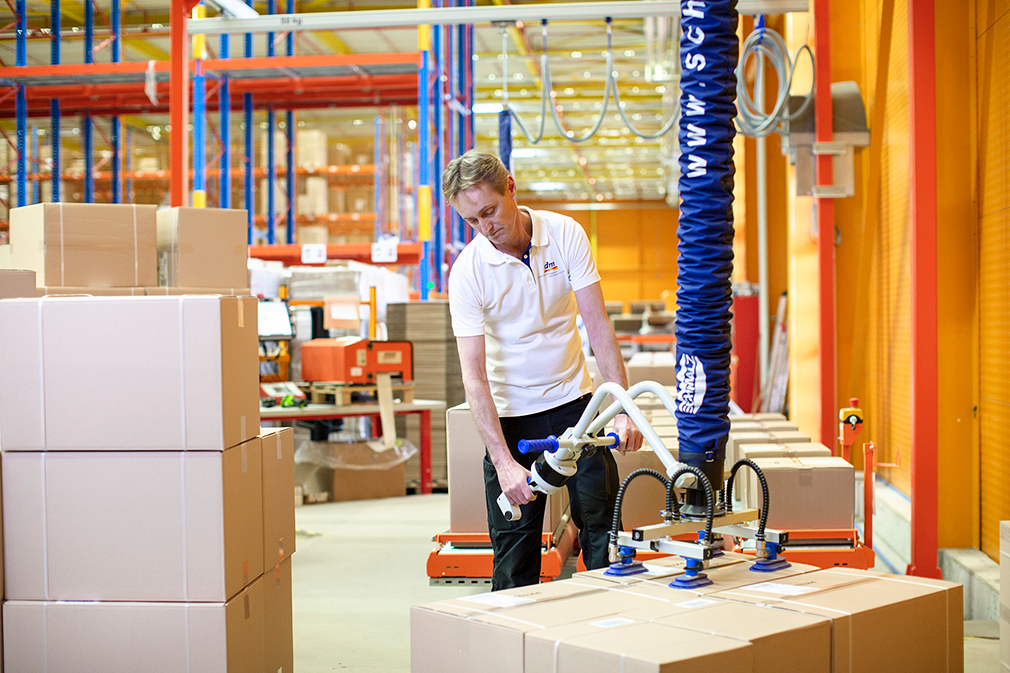 ergonomic handling in dm s textile distribution centre